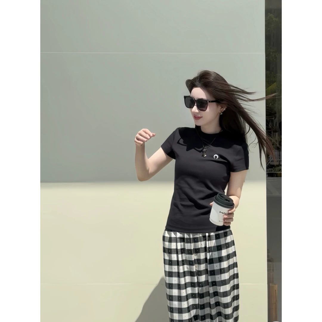 【QIANA】小月亮 夏季显瘦正肩刺绣T恤qian816