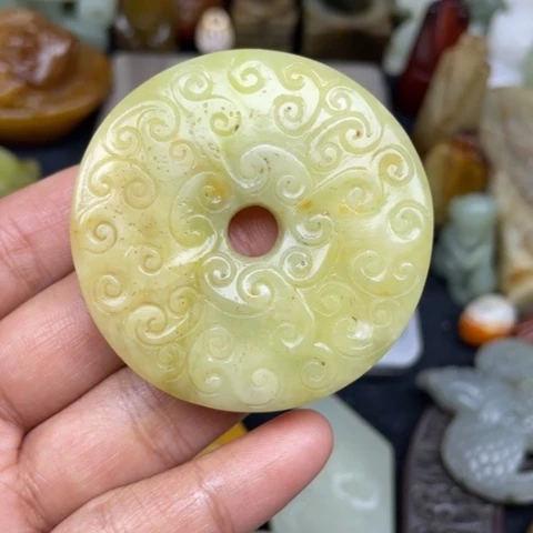 蛇纹石玉未镶嵌颈饰72