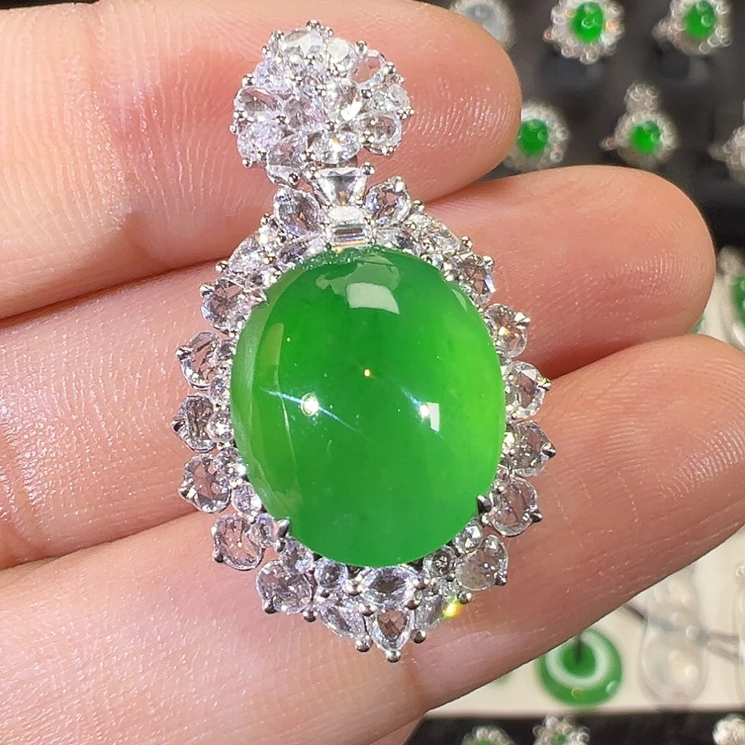 翡翠18K金镶嵌吊坠(不含链)高冰黄阳绿起光蛋面