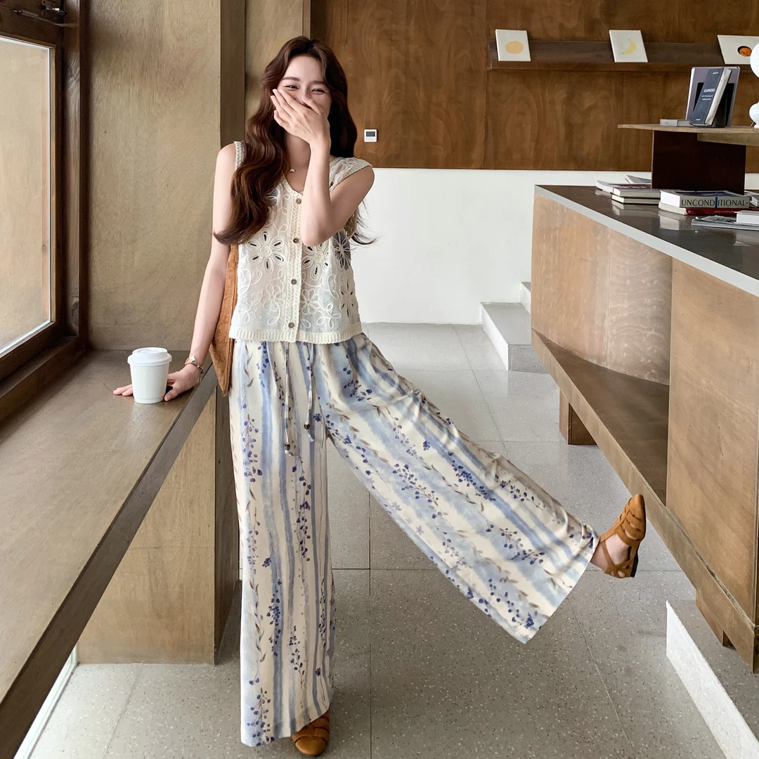 韩版休闲设计款气质两件套女装2025爆款条纹印花无袖马甲套装蕾丝