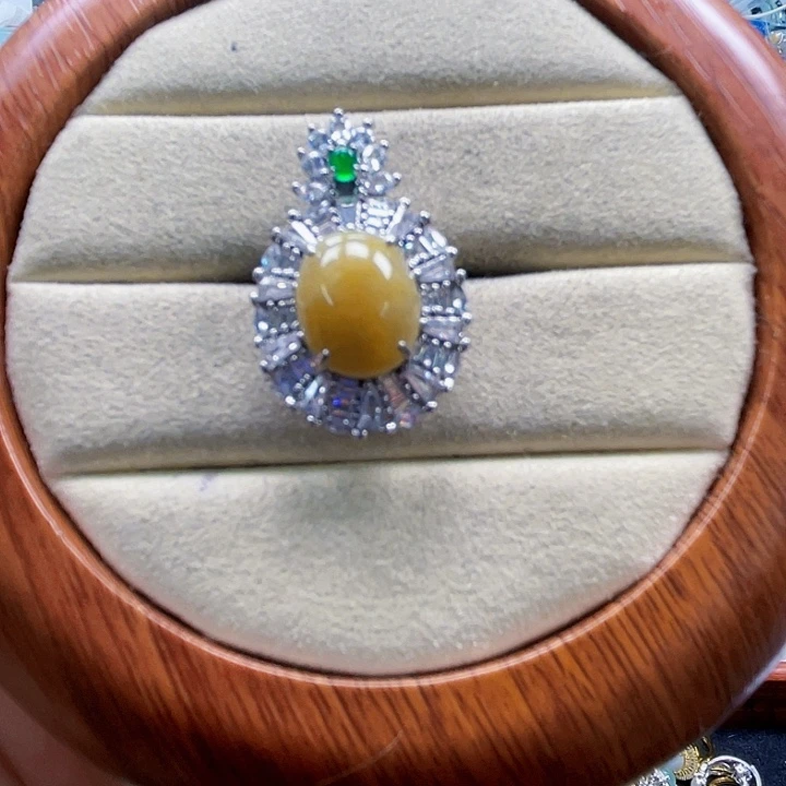 翡翠未镶嵌颈饰天然翡翠