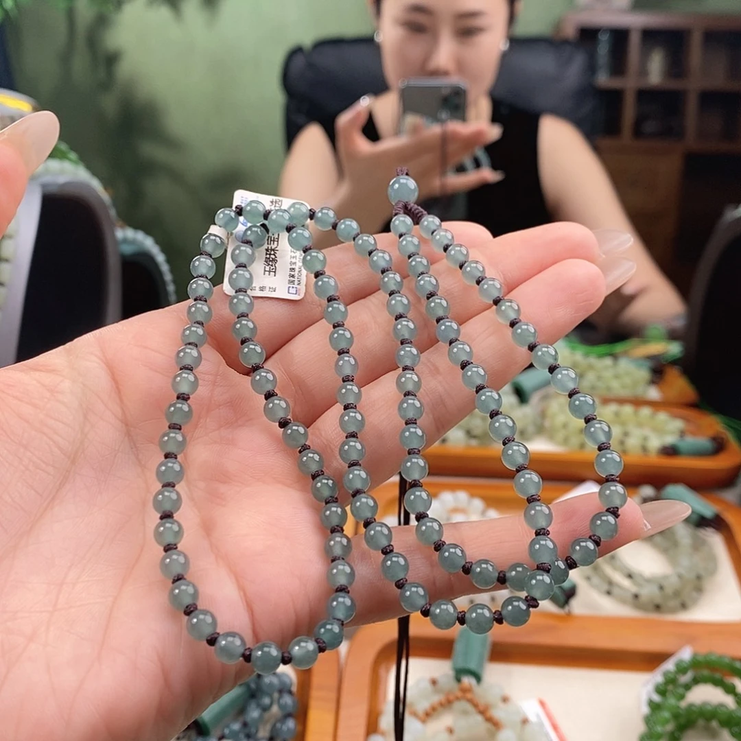 毅***们颈饰未镶嵌翡翠天然翡翠项链