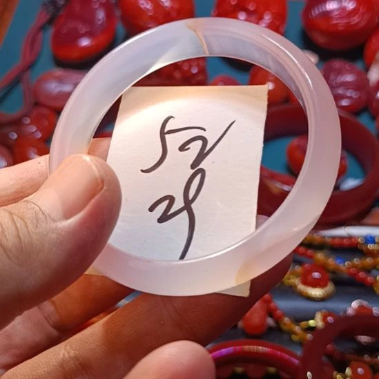 手镯玛瑙/玉髓未镶嵌