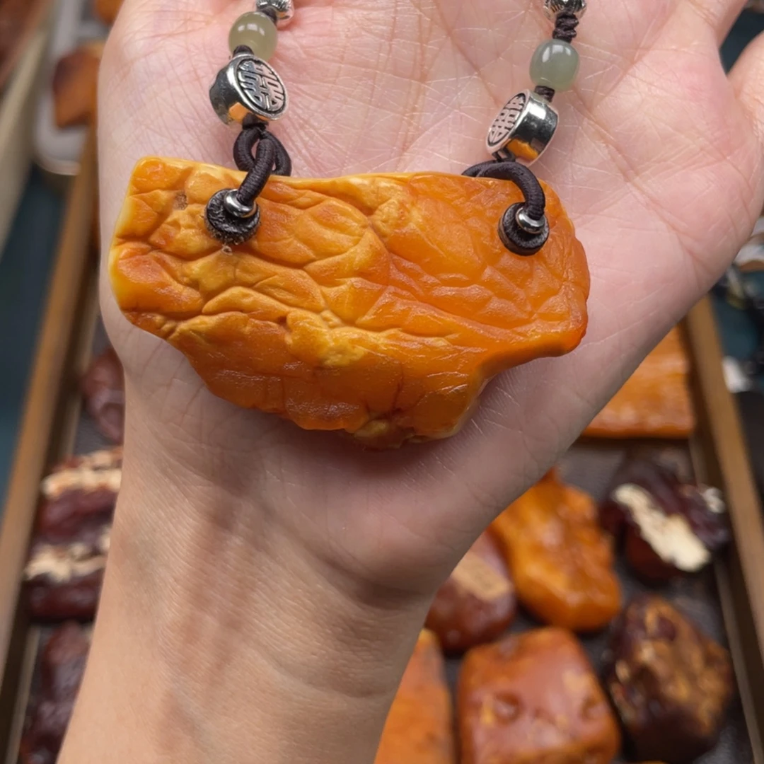 琥珀未镶嵌珠宝奇石