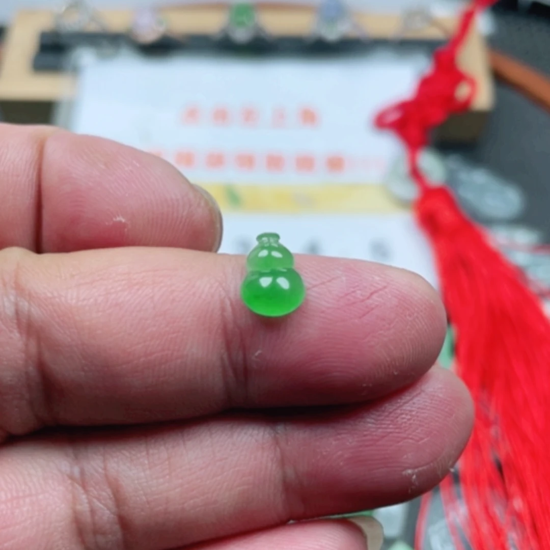 【闪购商品】翡翠颈饰未镶嵌翡翠