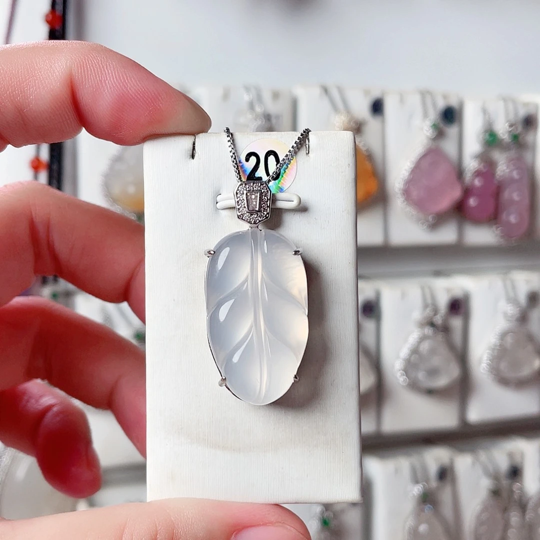 未镶嵌颈饰玛瑙/玉髓