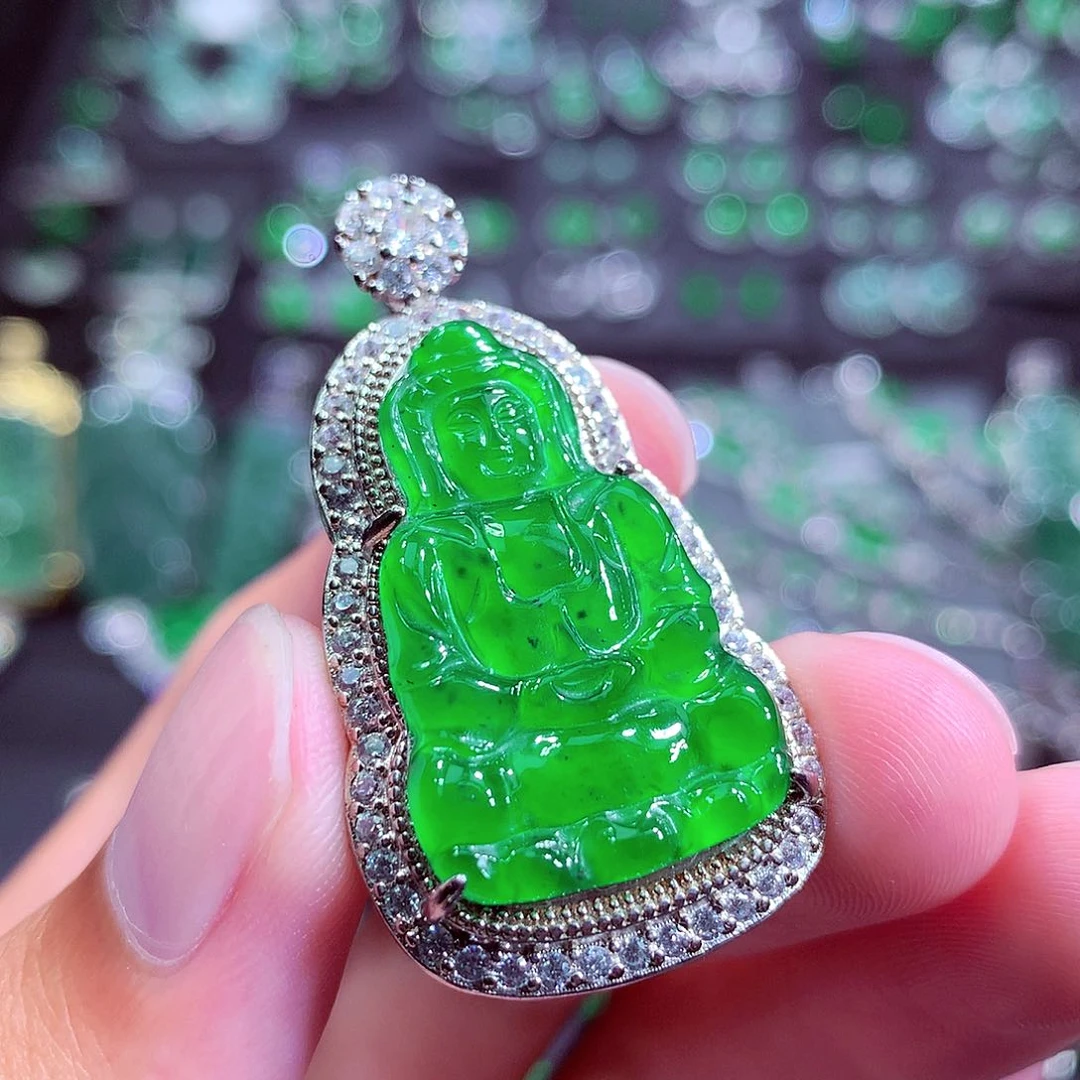 翡翠未镶嵌颈饰挂件