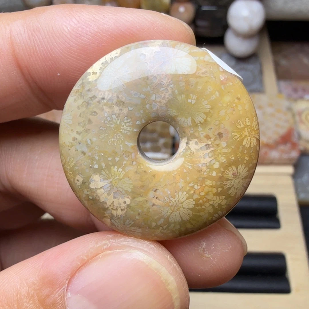 硅化玉未镶嵌纯天然色有机玉石保真色