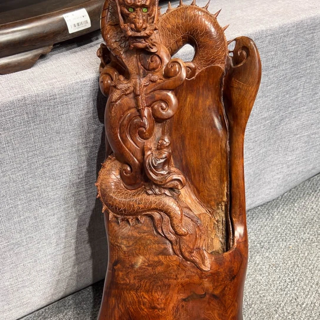 从***来木精品工艺品展示