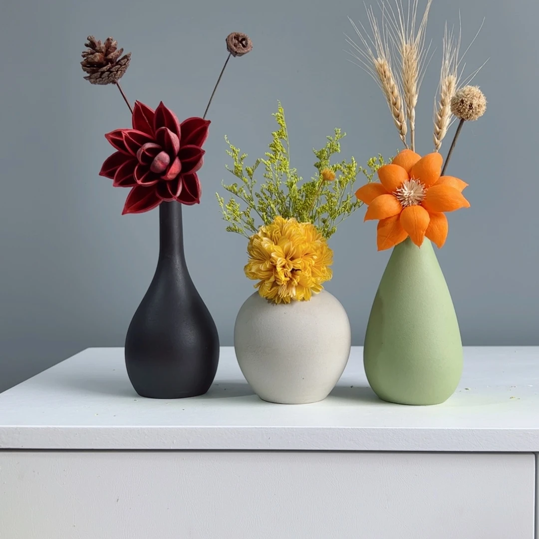 摆件陶瓷小花瓶摆件含花总高约20-30cm