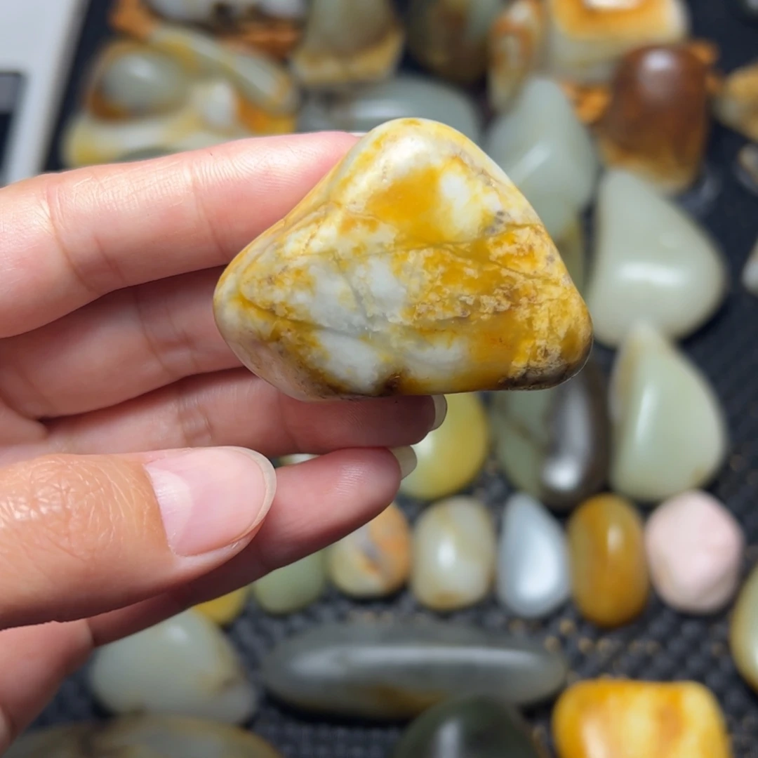 和田玉未镶嵌挂件B16