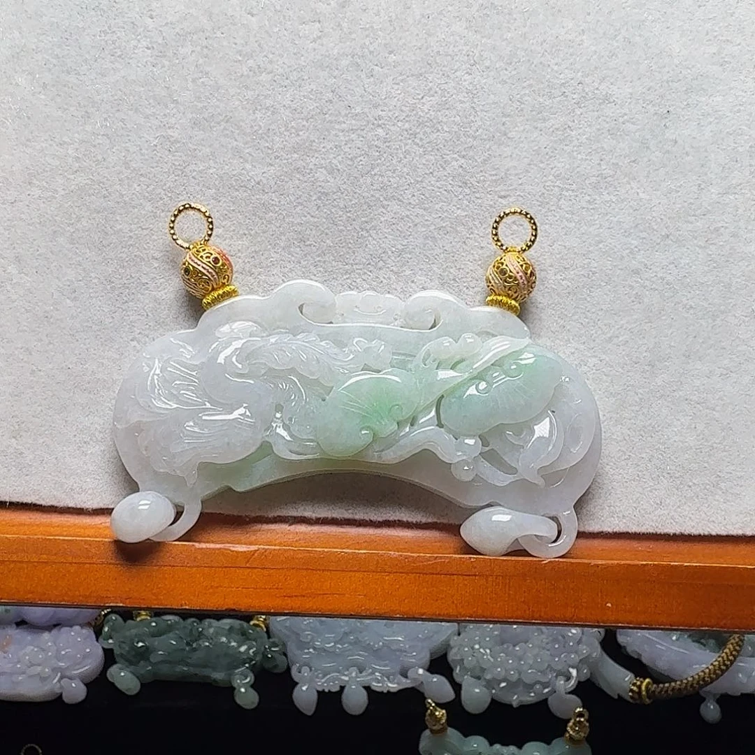 吊坠(赠链)未镶嵌翡翠