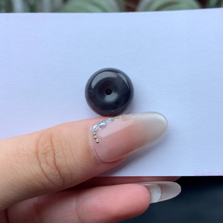 未镶嵌手镯和田玉18