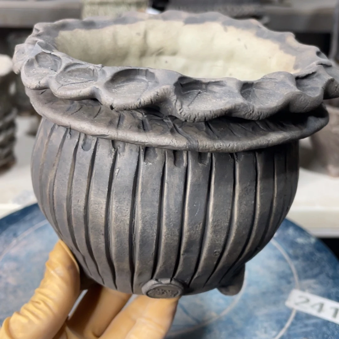 红陶一个人的时候就会想