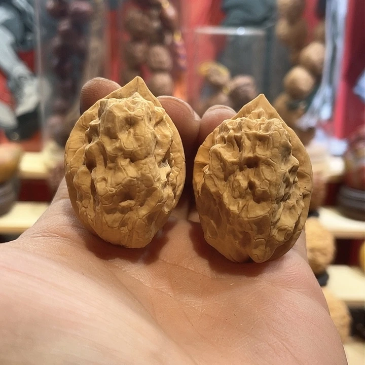 文玩核桃把件封****?云铁12