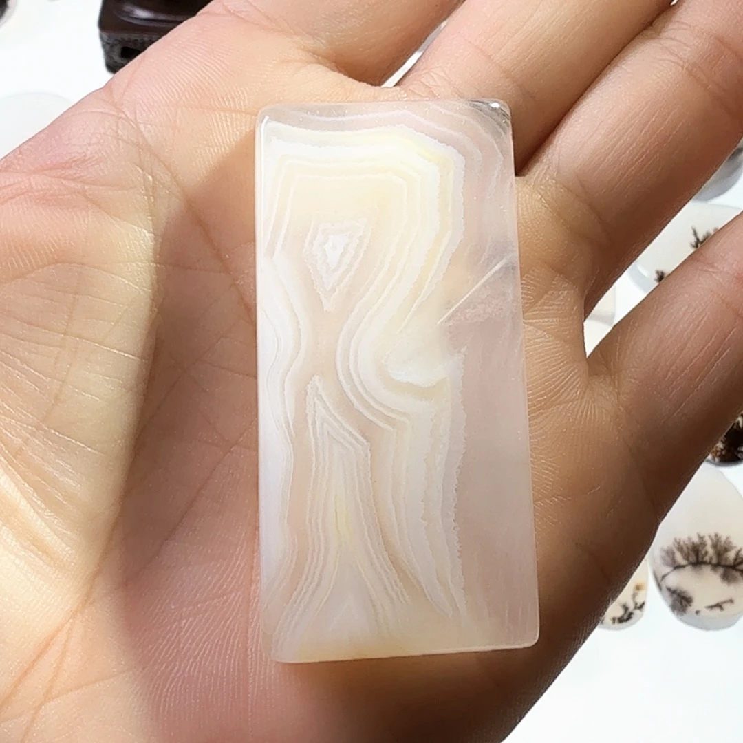 玛瑙/玉髓未镶嵌珠宝半成品