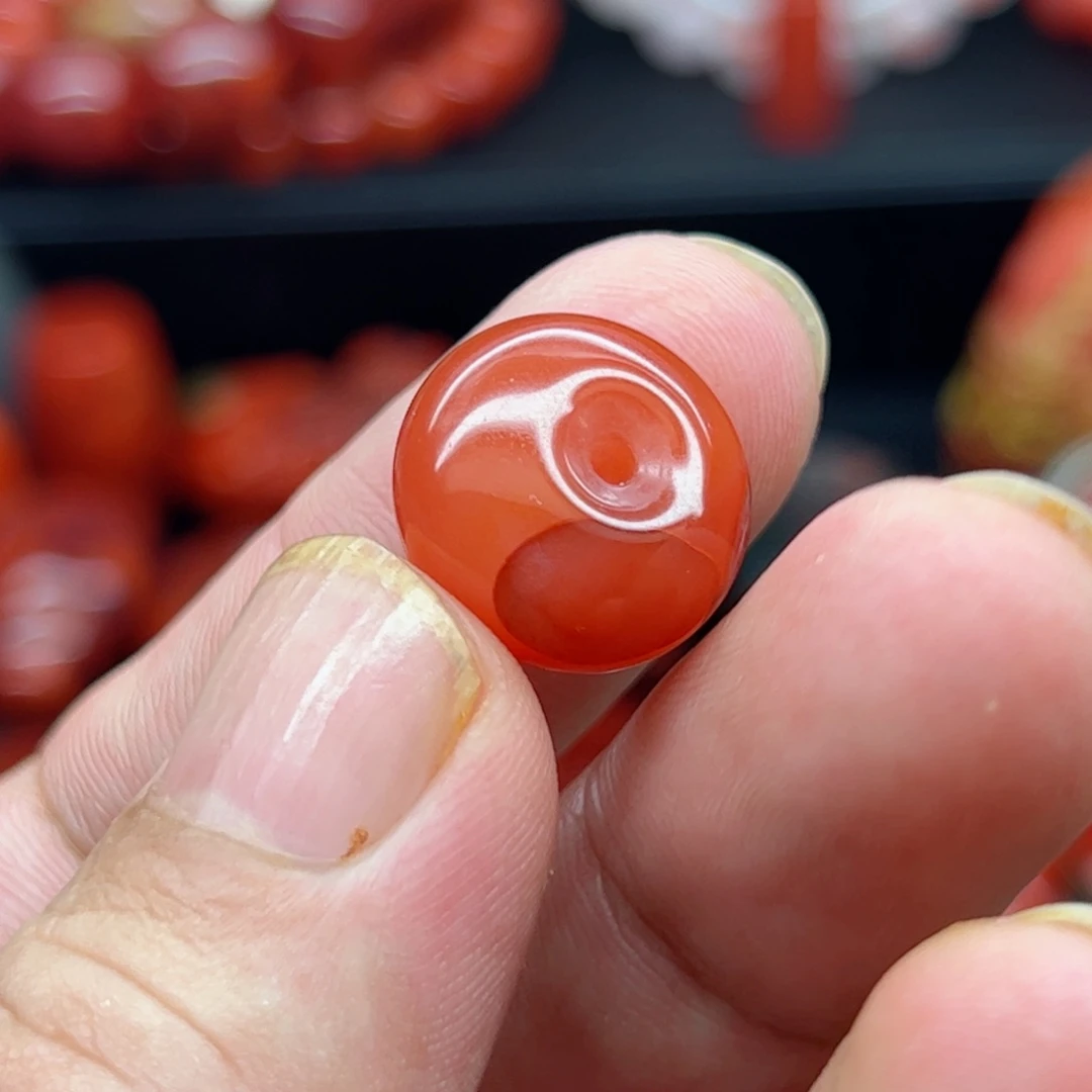 南红玛瑙配饰未镶嵌