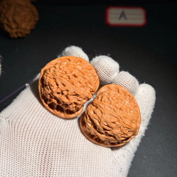 871打底精品小众高端金牛狮子头文玩核桃尺寸:边39肚39高36