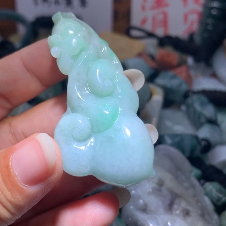 翡翠未镶嵌颈饰保真天然A货翡翠