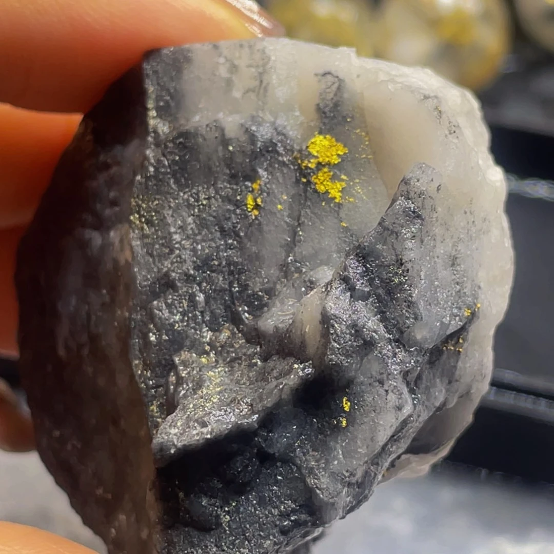 金属风**城风68.6g金达莱天然矿标