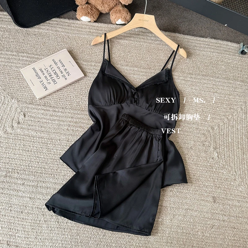 吊带短裤睡衣女夏季性感冰丝纯欲风带胸垫高级感黑色少女两件套装