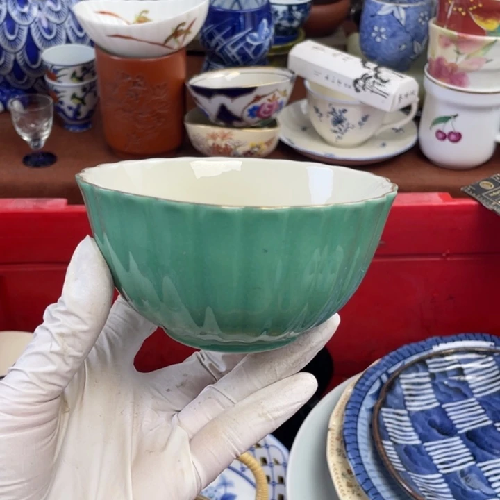 他家瓷器真美…开播了
