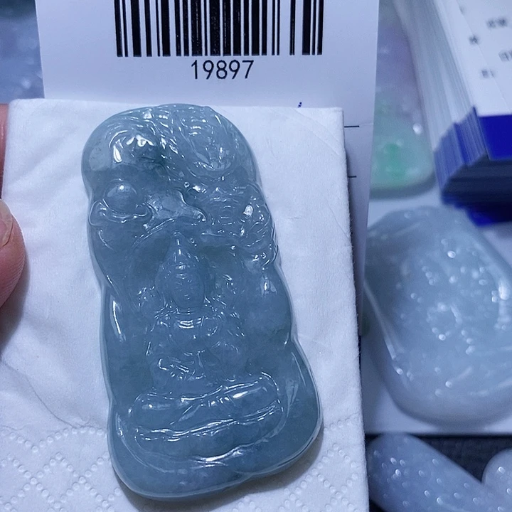 颈饰未镶嵌翡翠天光墟翡翠市场现金代购
