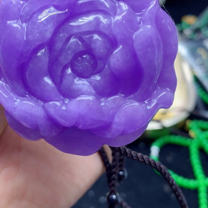 翡翠颈饰未镶嵌吊坠