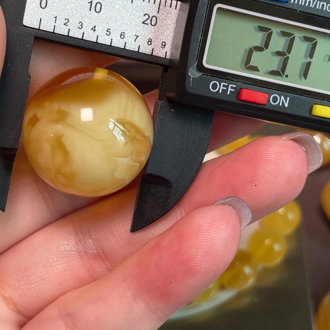 未镶嵌琥珀裸石蜜蜡368