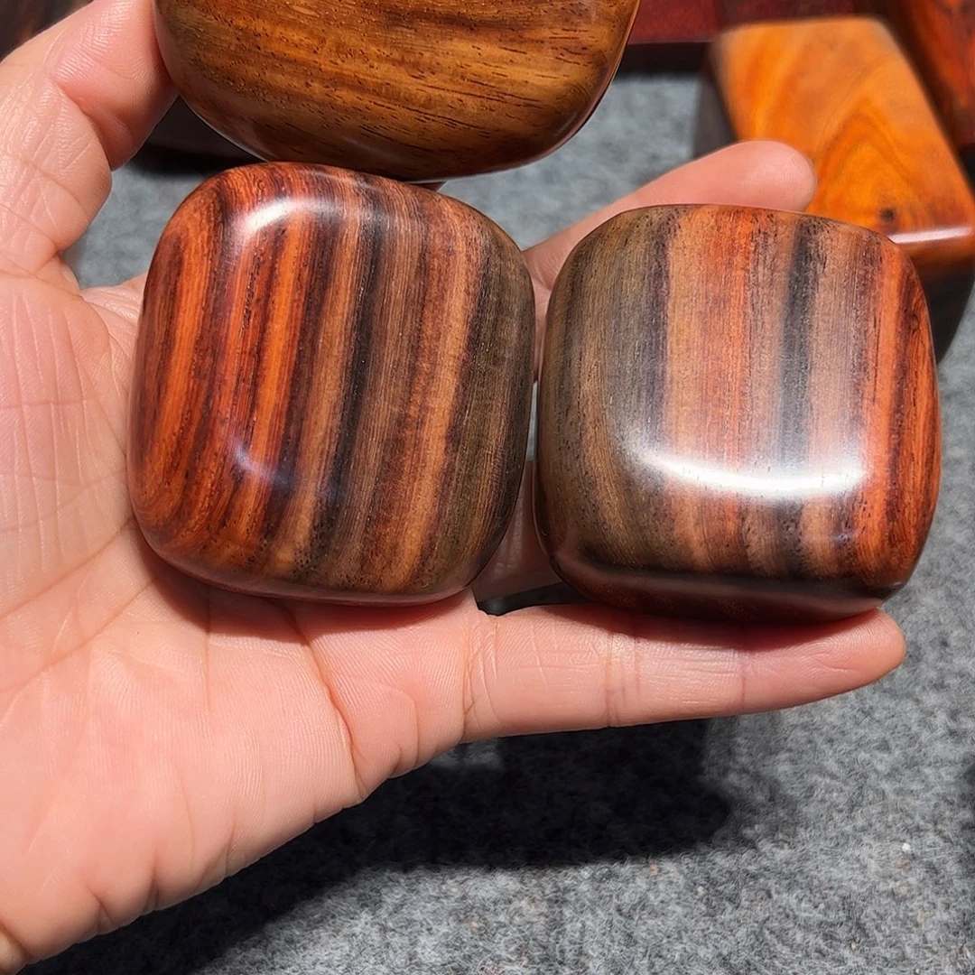 寒***露交趾黄檀（大红酸枝）