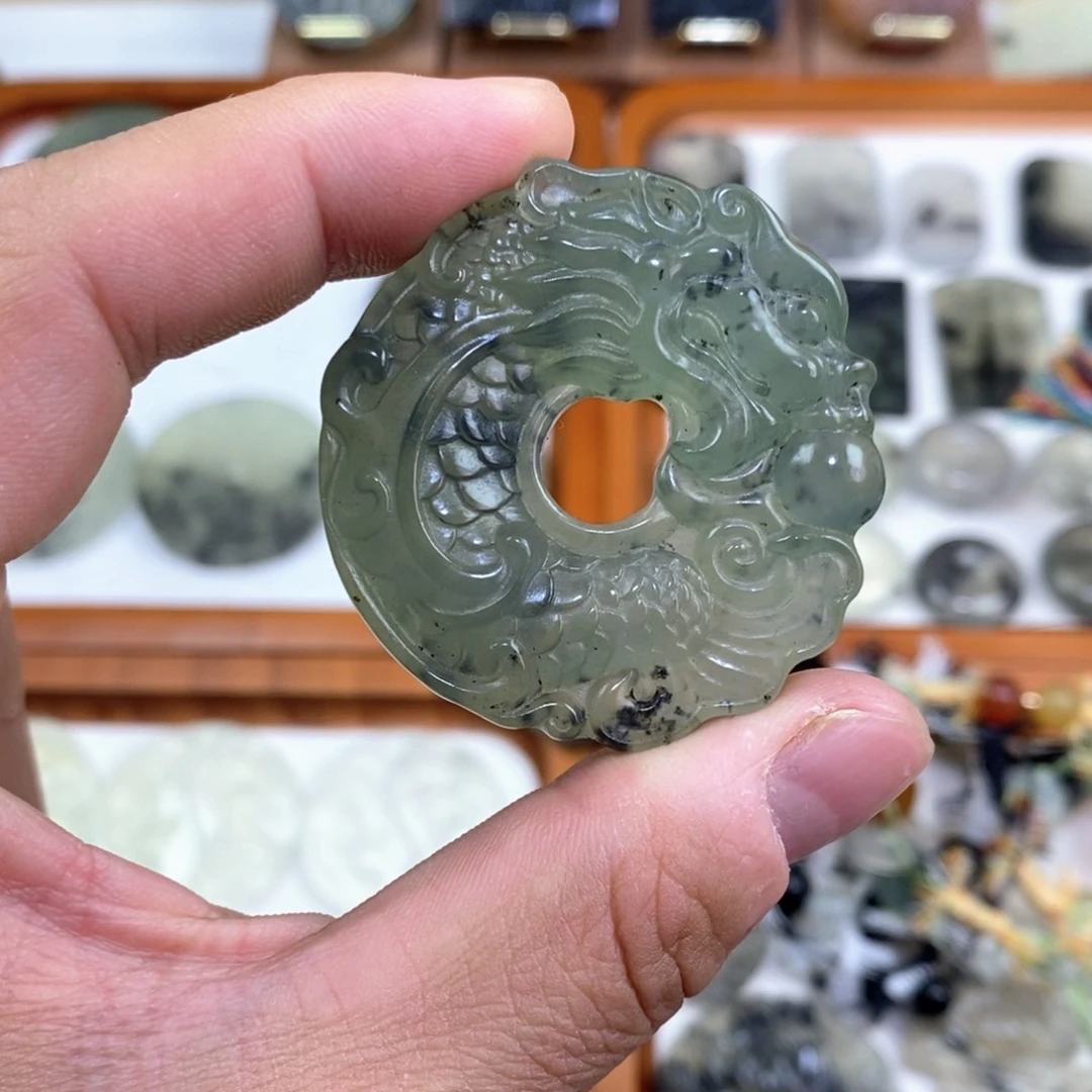 岫玉未镶嵌颈饰岫玉龙鱼吊坠