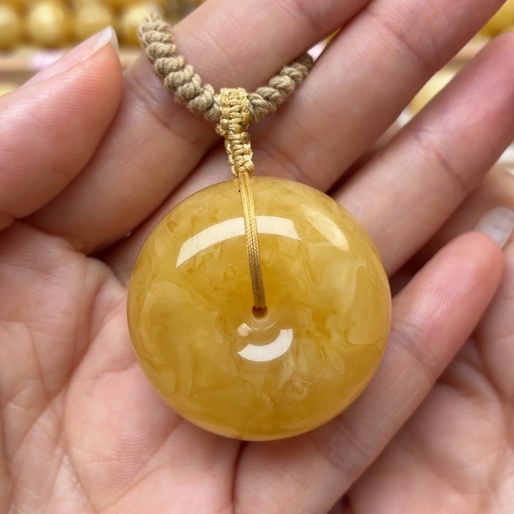 蜜蜡未镶嵌裸石36*22平安扣