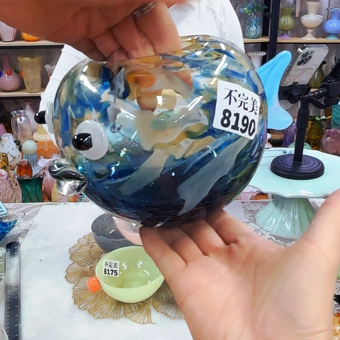 花***奴琉璃8190鱼瓶不完美