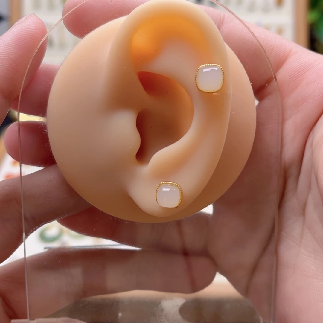 和田玉银S925镶嵌耳饰