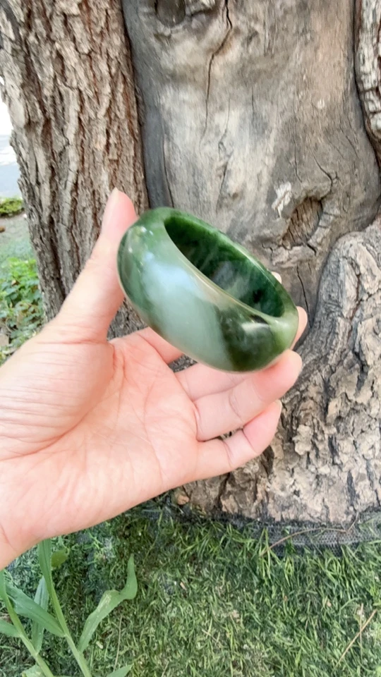 新疆和田玉碧玉镯子