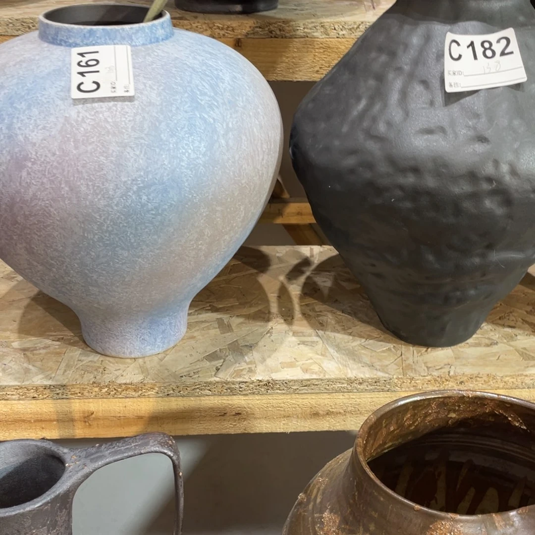 白泥花瓶景德镇陶瓷艺术研究院