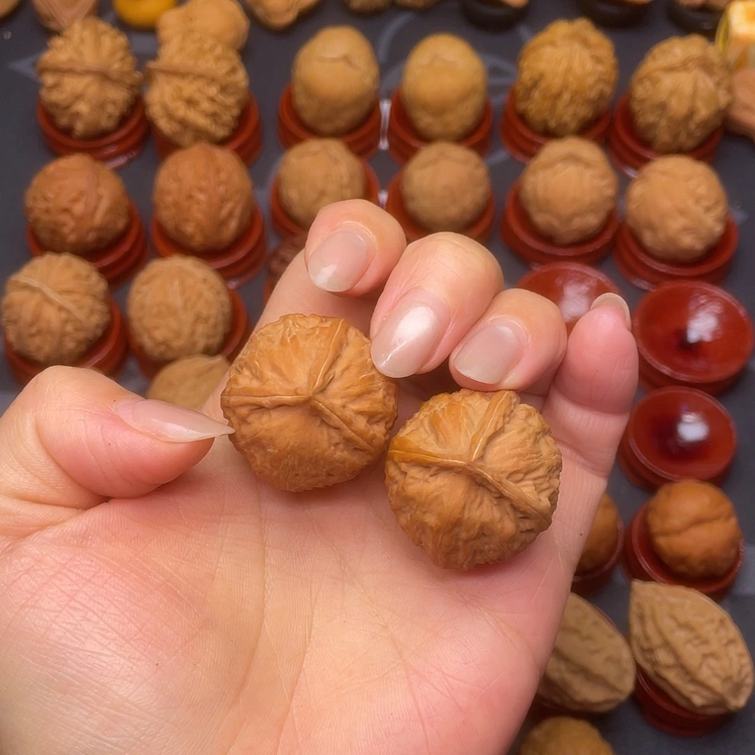 刘****文玩核桃吊坠文玩核桃