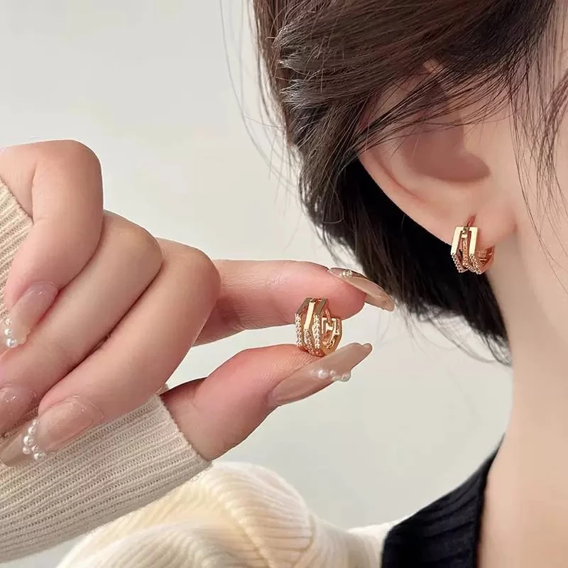 铜合金合成锆石耳饰 气质轻奢时尚百搭法式小众简约耳环QC4036