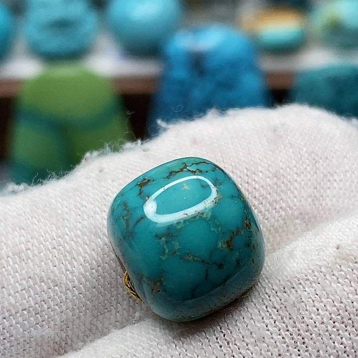 绿松石未镶嵌天然原矿 地大质检