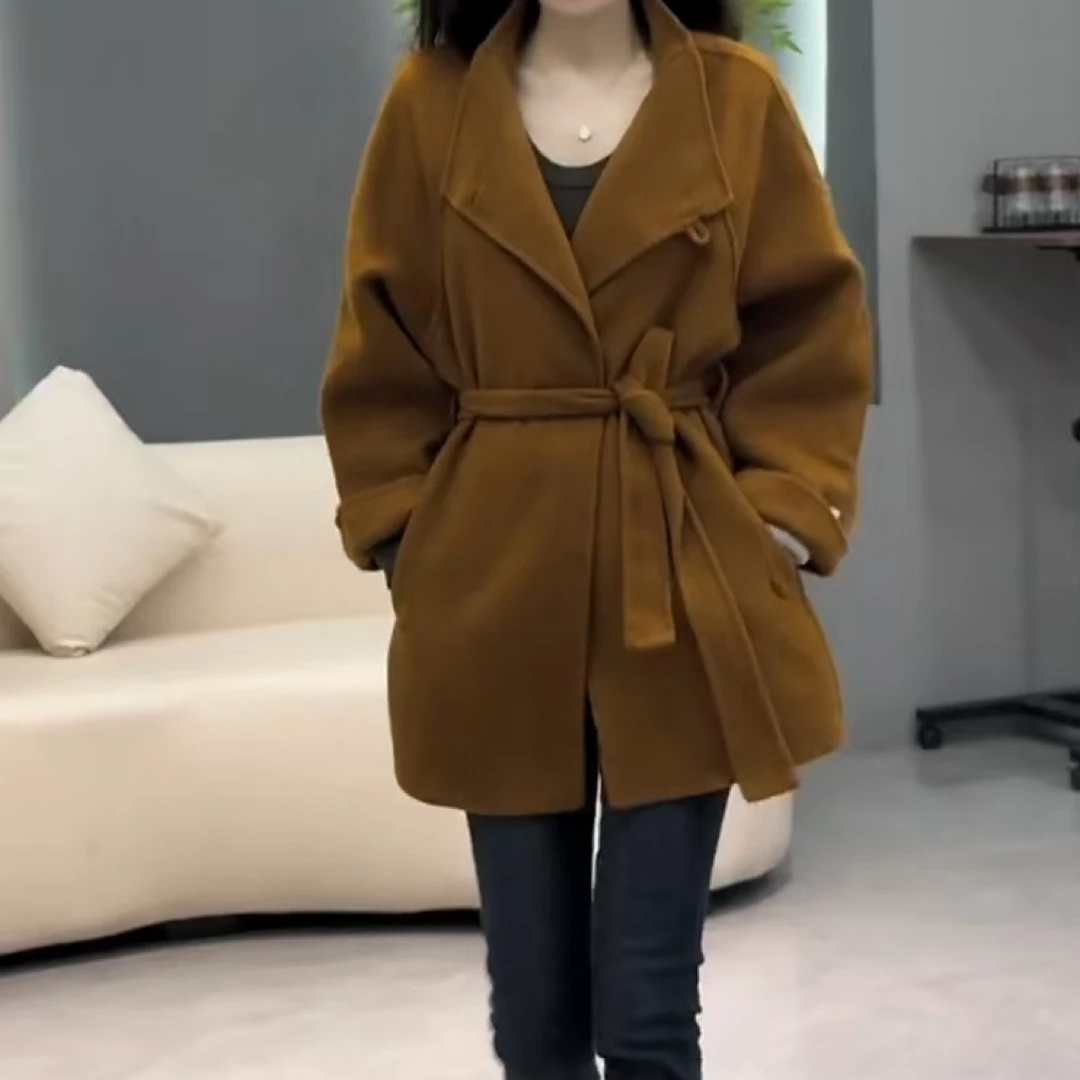 新款气质简约厚款秋冬外套