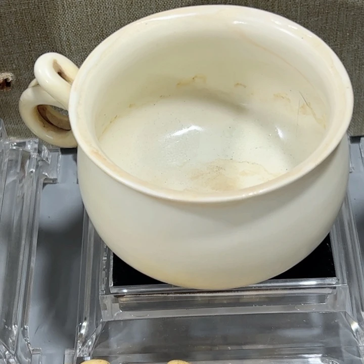 碟春*里器型规整精致小巧精致