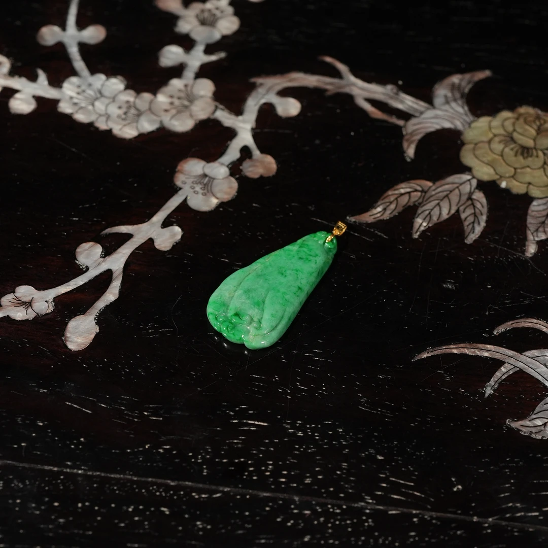 2.10香港王老板-翡翠18k镶嵌吊坠5y138