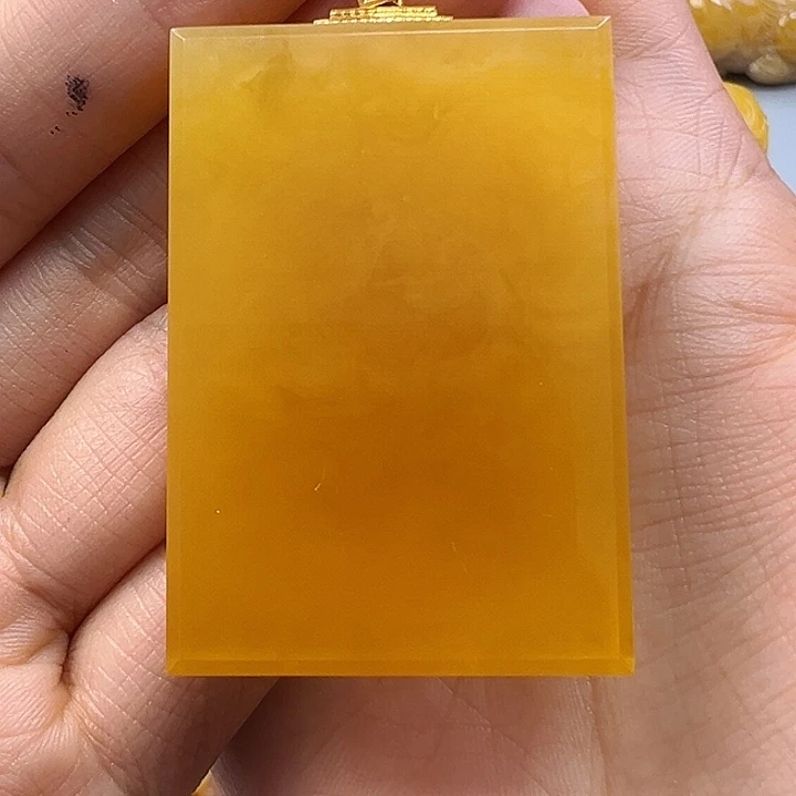 蜜蜡未镶嵌珠宝奇石