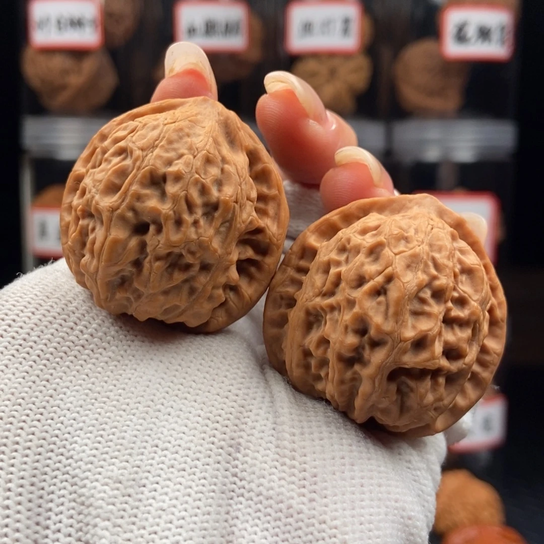 7***7吊坠文玩核桃金牛38全品