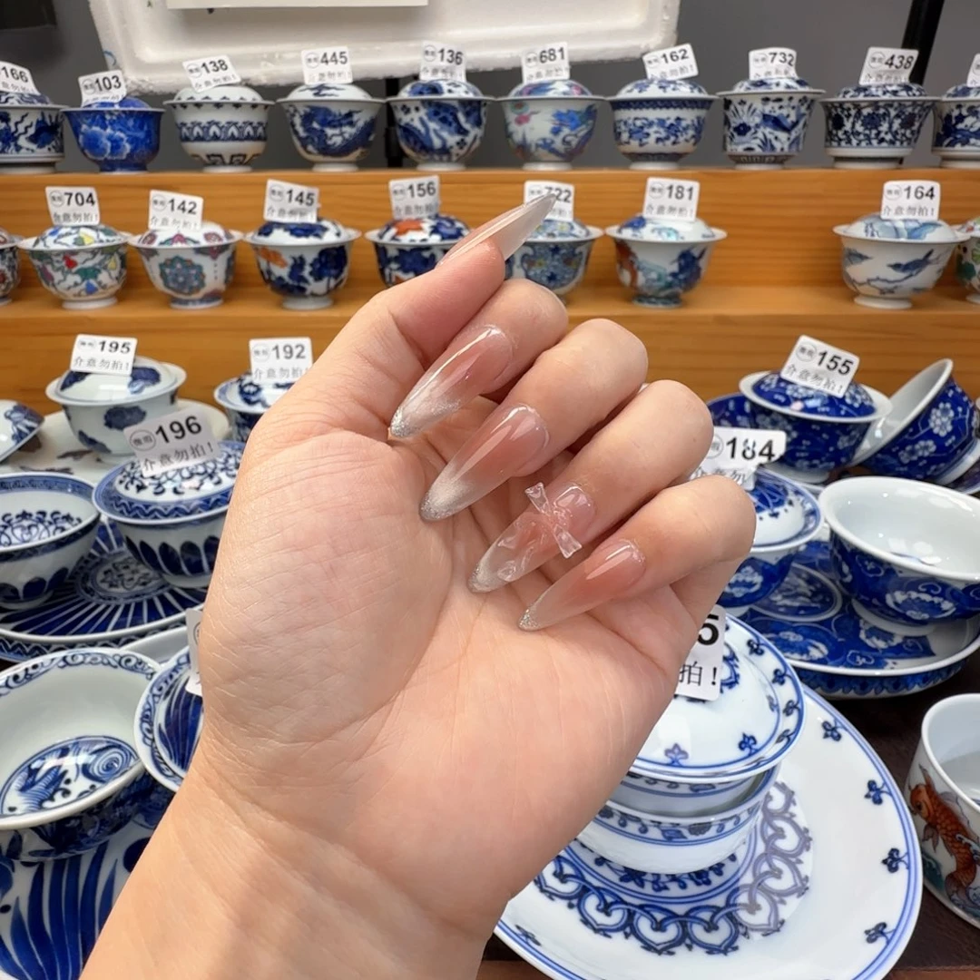 哪***。微瑕景德镇陶瓷杯子