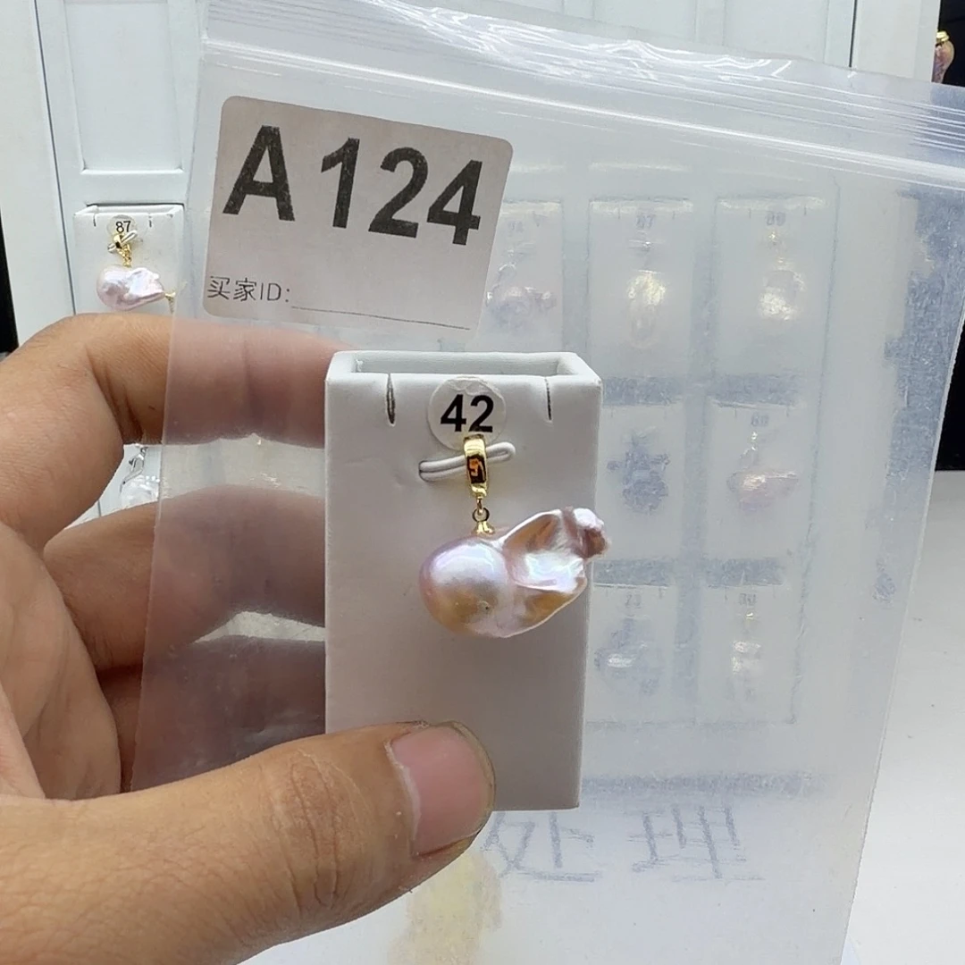 合金淡水珍珠颈饰