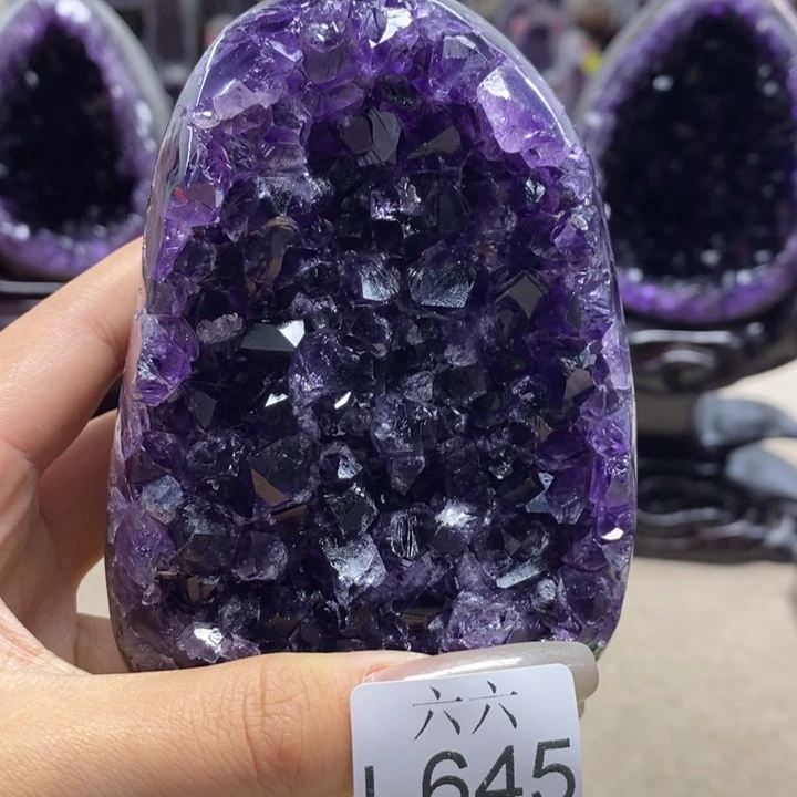 未镶嵌水晶大型摆件（非配饰）摆件