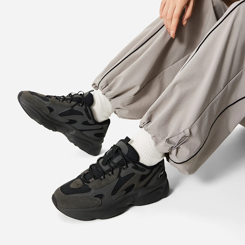 李宁奶椰2.0 V2女子减震回弹低帮简约经典舒适休闲鞋AGCU376-B品