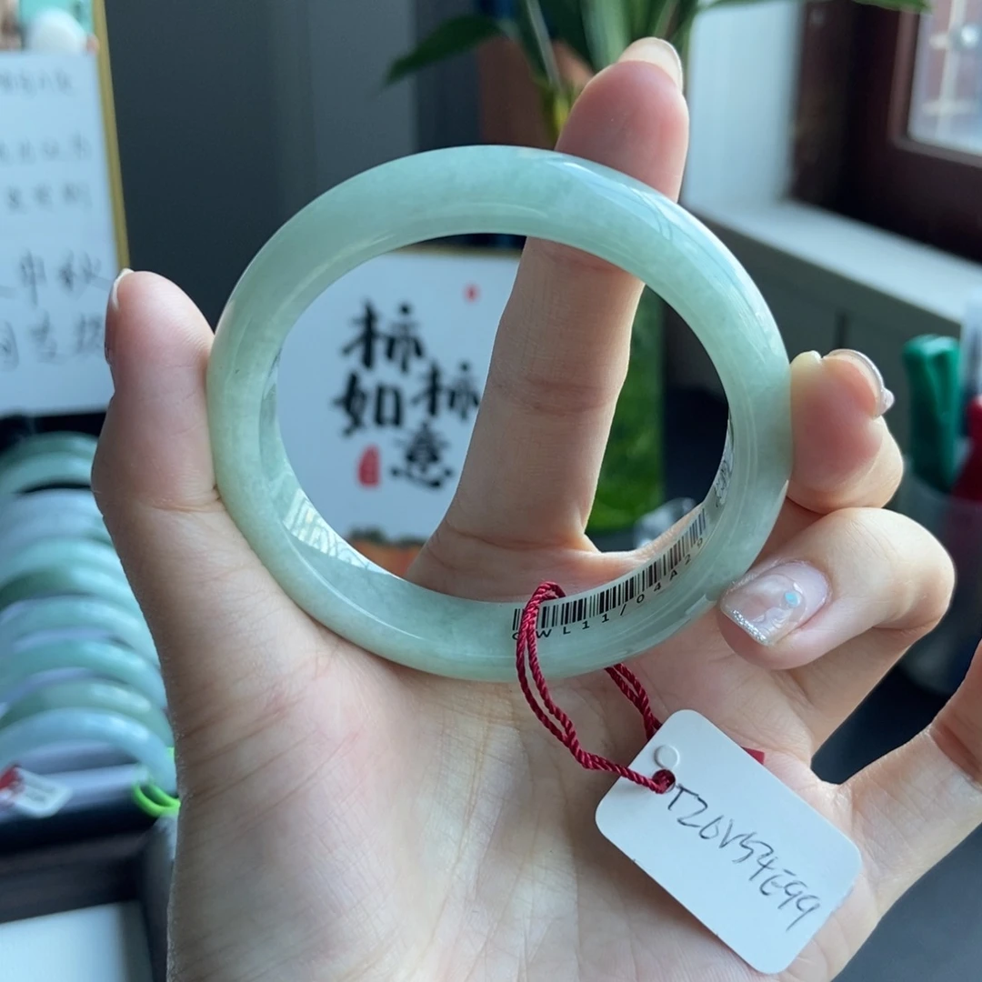 未镶嵌手镯翡翠55