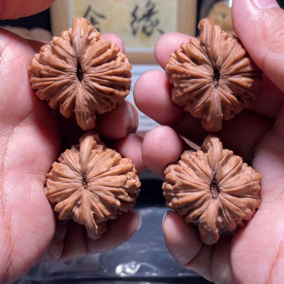 大***泥文玩核桃把件汉高楼40尺（2对）